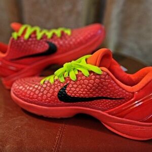 Kobe 6 Reverse Grinch